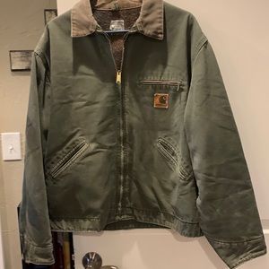 Nice work jacket , warm inner lining, it’s been dry clean